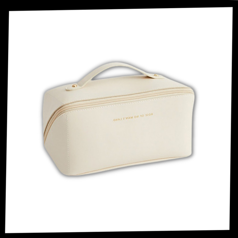 Makeup-Reisetasche mit großem Inhalt